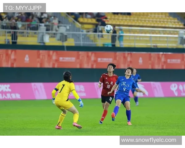 提升足球视频装备的选择与使用技巧助你记录精彩瞬间